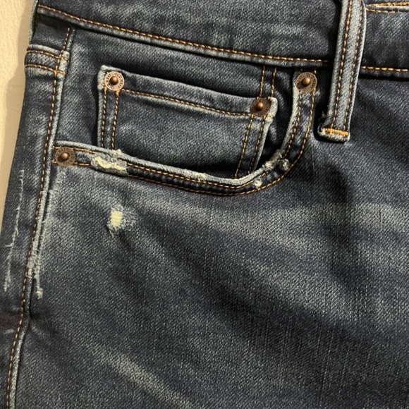 Old Navy 31x30 Slim Built-InTough Jeans - Picture 5 of 11
